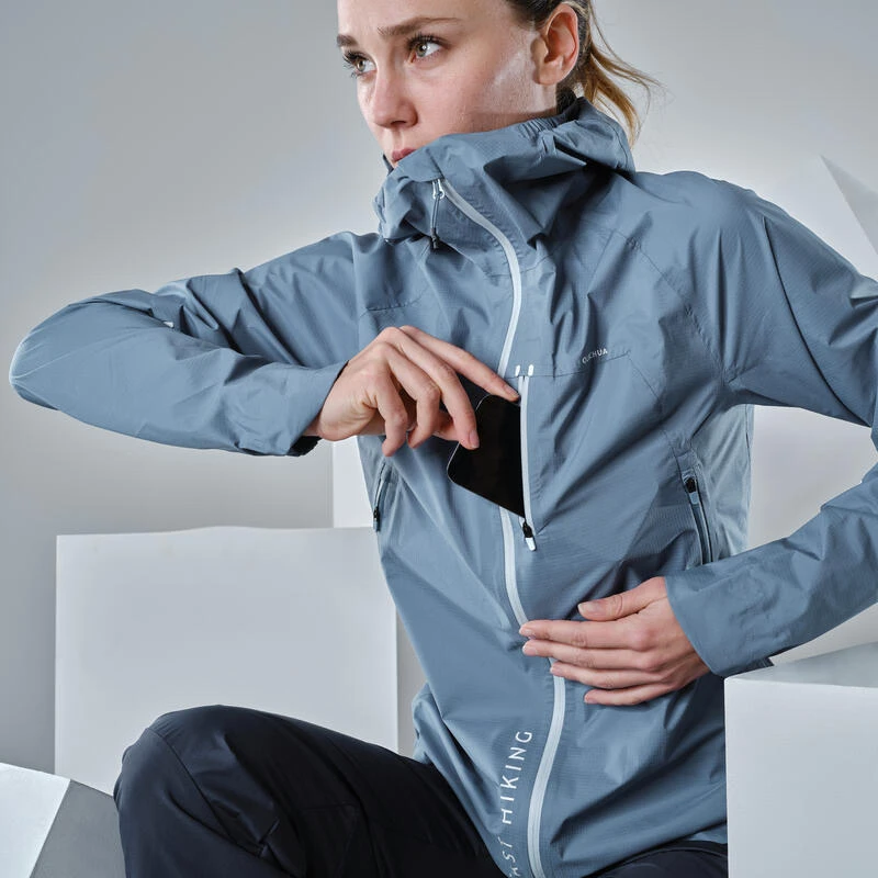 Quechua Veste Imperméable Ultra Légère De Randonnée Rapide - FH500 Rain - Femme Bleu 4 Quechua Veste Imperméable Ultra Légère De Randonnée Rapide - FH500 Rain - Femme Bleu - Image 4